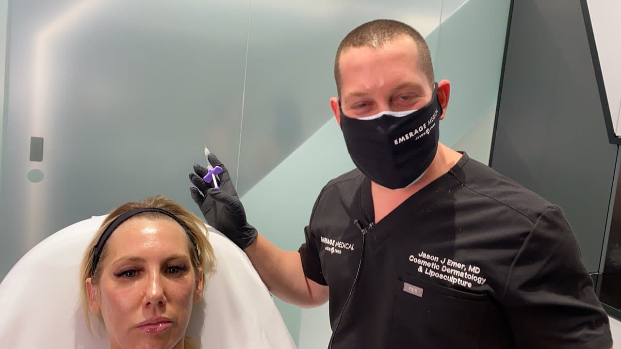 Watch a female facial sculpting procedure video