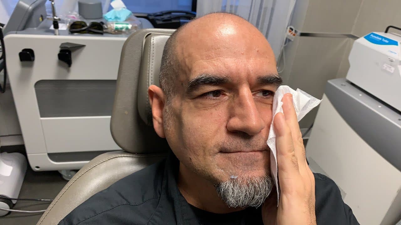 Watch a silicone injections procedure video